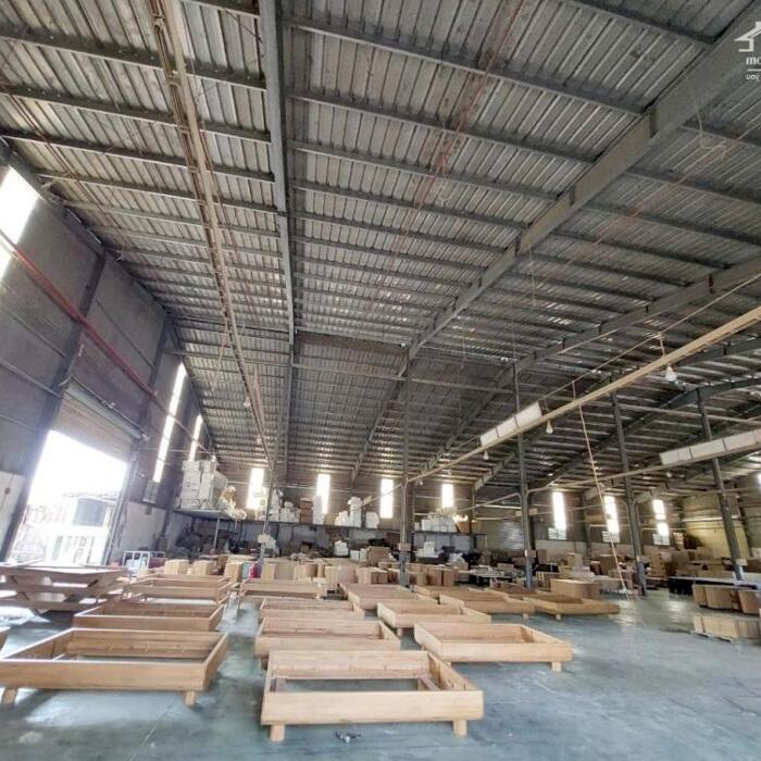 Hình ảnh Cho thuê 2.200m2 Xưởng Tân Uyên Gía : 140 triệu /tháng PCCC tự động , giấy tờ đầy đủ 0