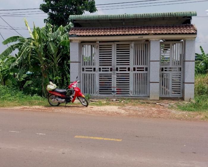 Hình ảnh Bán căn nhà Mái Thái, Mặt Tiền đường Nguyễn Hoàng, xã Thanh Bình, huyện Trảng Bom 1