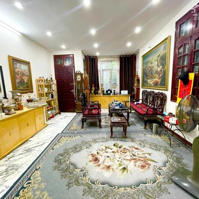 Hình ảnh Bán Nhà phố VIP Văn Cao - Chủ nhà Cán bộ Cấp Cao Bộ Ngoại Giao - Xem là ưng 7