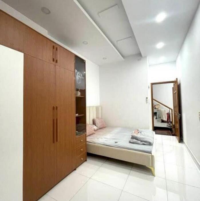 Hình ảnh Bán gấp nhà Nguyễn Duy Trinh , 52m2,3 tầng , khu p lô, PL chuẩn 2