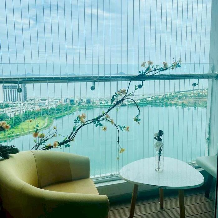 Hình ảnh Chính chủ cần Bán căn Penthouse 2 tầng 240m2 view Biển mặt đường trung tâm du lịch Bãi Cháy Hạ Long 1