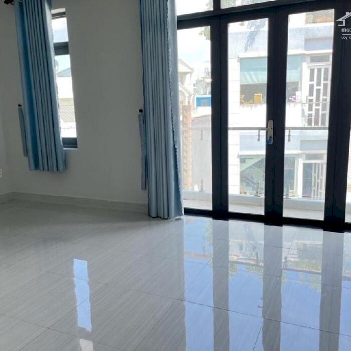 Hình ảnh Bán nhà đẹp 3 tầng, 107m2, ngang hơn 6m, đường Gò Xoài, Bình Tân, hẻm xe tải, nở hậu - SĐT: 0773513007 1