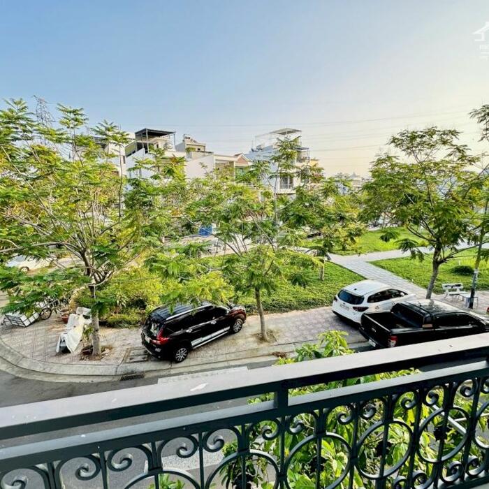 Hình ảnh NHÀ 2 TẦNG VIEW TRỰC DIỆN CÔNG VIÊN, KĐT HÀ QUANG 2, 48M2, MT: 4M GIÁ 5 TỶ 300 7