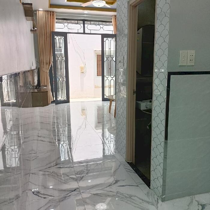 Hình ảnh Bán nhà mới xây, gần khu Tên Lửa, giáp quận 6, 34m2, nhỉnh 3 tỷ - SĐT: 0773513007 3