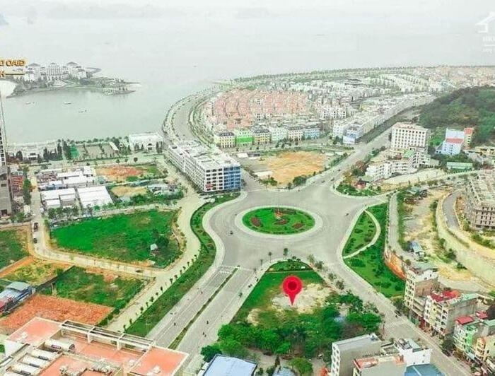 Hình ảnh Bán Khách Sạn lô góc 2 mặt tiền View Biển trung tâm du lịch Bãi Cháy, Hạ Long. 7