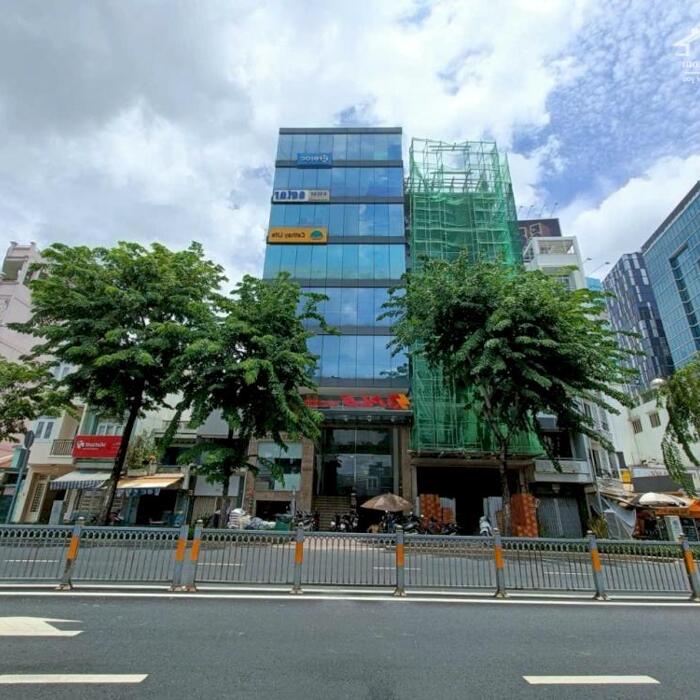 Hình ảnh Bán gấp Building mặt tiền Quận 1 (8x17m) 6 Lầu thang máy 0