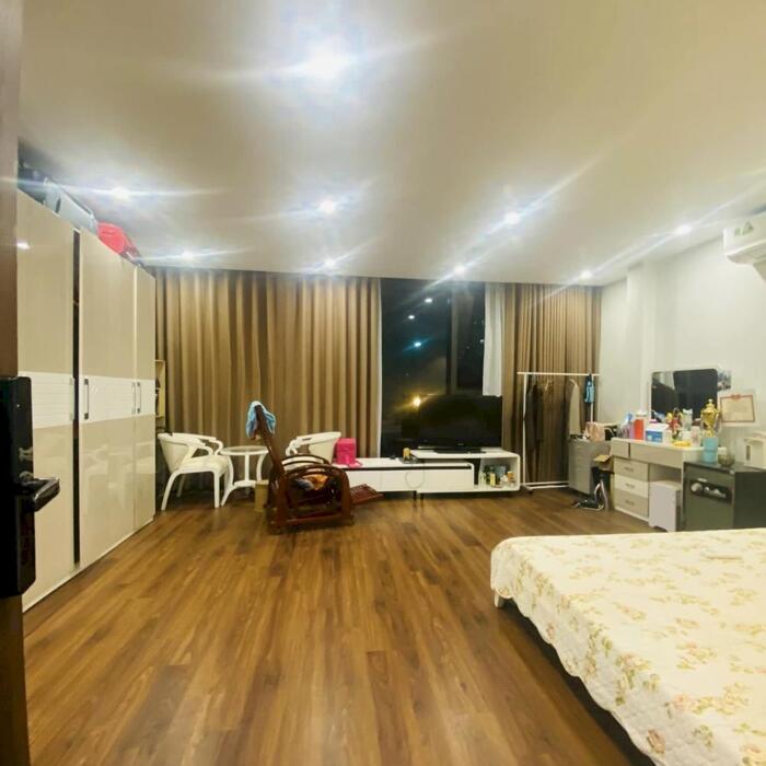 Hình ảnh BÁN LIỀN KỀ NGUYỄN TRÃI, THANH XUÂN – CẠNH VINHOMES ROYAL CITY – 6 TẦNG THANG MÁY 5