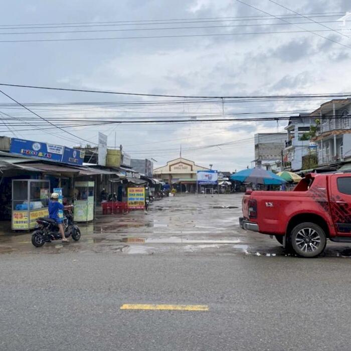 Hình ảnh Đất mặt tiền nhựa ngay trung tâm chợ Tân Long, Phú Giáo 1