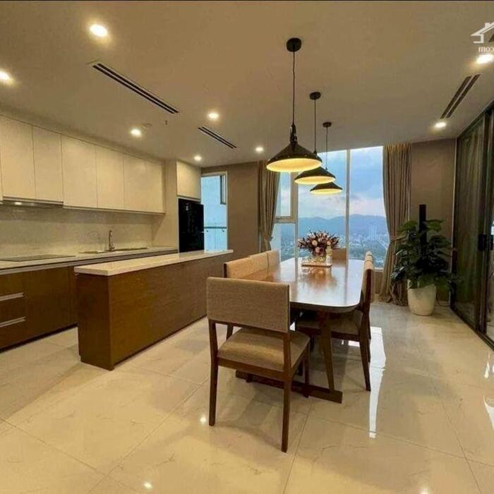 Hình ảnh Chuyển nhượng căn penhouse 240m2 View Biển trung tâm du lịch Bãi Cháy Hạ Long 6