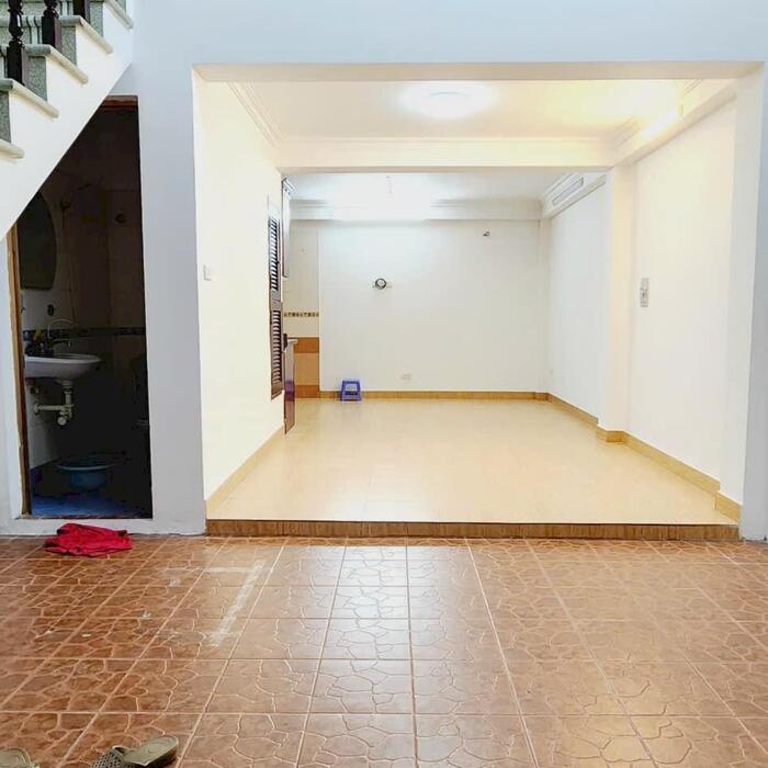 Hình ảnh Nhà Vị trí tốt Trần Cung - Phạm Văn Đồng 40m2 chỉ 6,5 tỷ Thương lượng 0