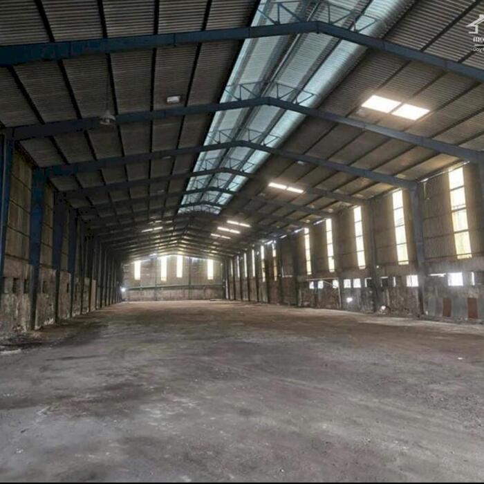 Hình ảnh Kho xưởng cho thuê 700m2, 1200m2, 2000m2 gần ngã tư Bà Điểm 3