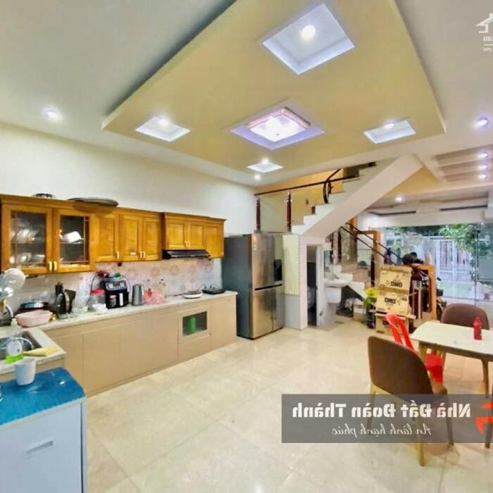 Hình ảnh 118,5m2 nhà 4 tầng khu phân lô Thư Trung - Văn Cao 1