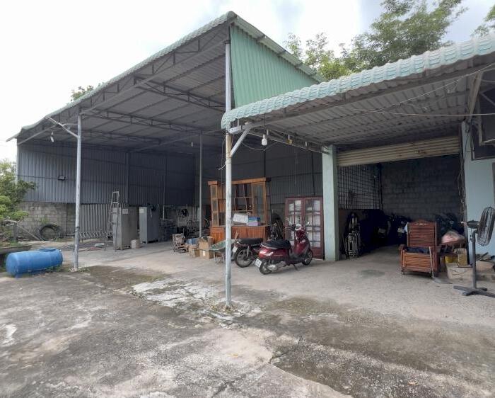 Hình ảnh bán gấp nhà vườn DT 2537m2 MT Lý Thường Kiệt, P.Tân An, TX LaGi. Có 600m2 thổ cư, 3,5 triệu/m2 0