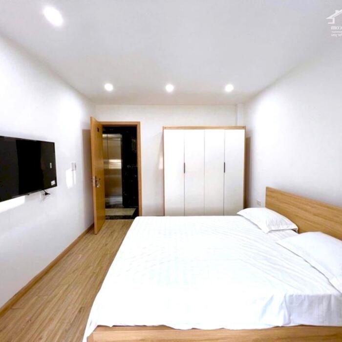 Hình ảnh Bán Ccmn 60m2 Cát Linh, 50m ra phố, 6 tầng thang máy 0