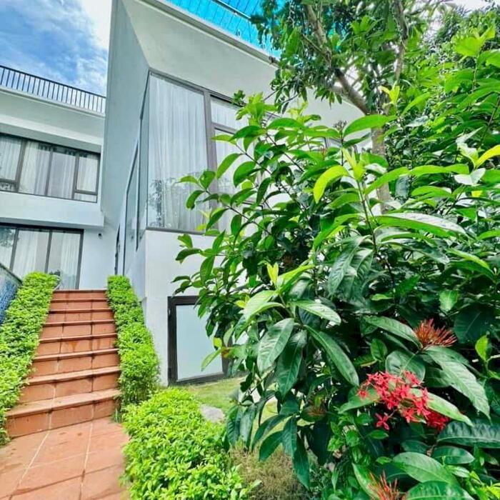 Hình ảnh Cần bán gấp hộ căn villa 341m2 full đất thổ cư nhà ở Tại Lương Sơn Hòa Bình 2