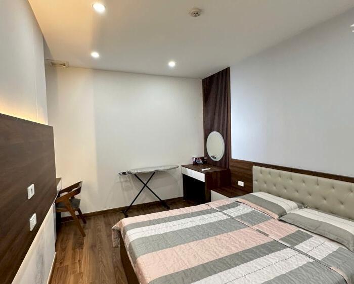 Hình ảnh Cho thuê căn 2 phòng ngủ full đồ The Minato Residence giá 16 triệu bao phí 2