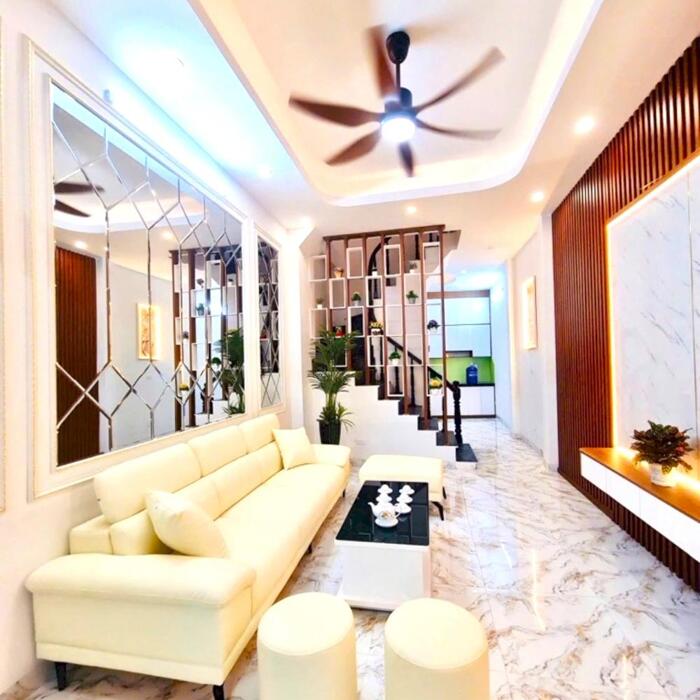 Hình ảnh Bán nhà mới Tam Trinh 50m2 đẹp long lanh 0