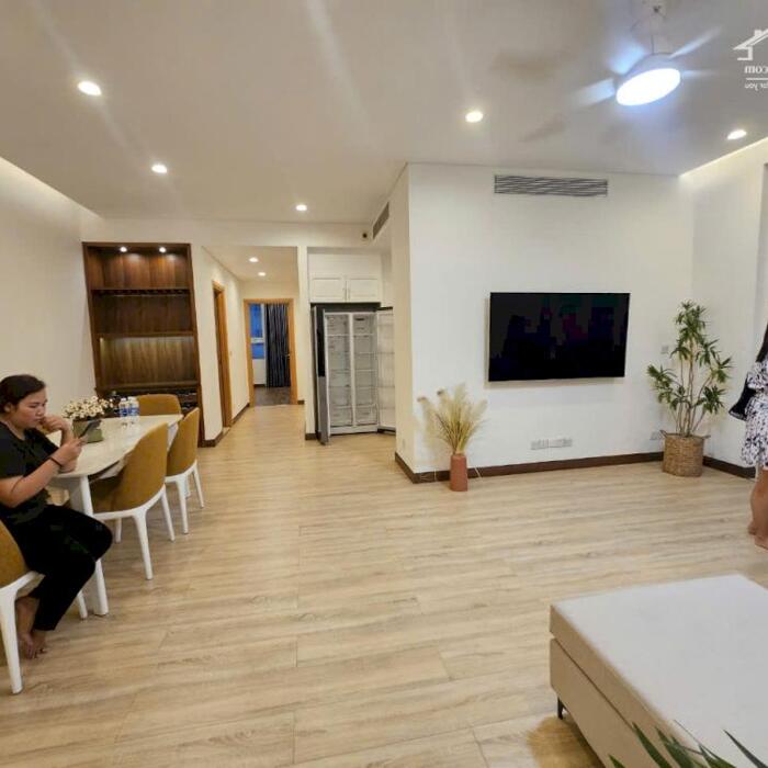 Hình ảnh Bán Căn 3PN Sarimi, 131m² - Full Nội Thất, Giá 19.8 Tỷ, Nhà Trống Sẵn 6