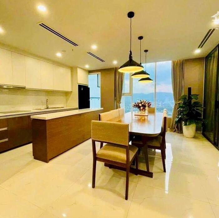 Hình ảnh Do chuyển sinh sống cần Bán căn Penthouse 240m2 view Biển trung tâm du lịch Bãi Cháy Hạ Long. 5