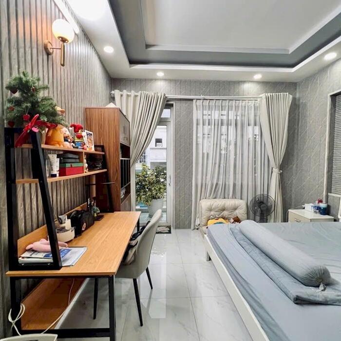 Hình ảnh Bán nhà 4 tầng hẻm 55 Nguyễn Văn Công 70m2 ngang 4m cạnh chợ Tân Sơn Nhất 8 tỷ hơn. 6