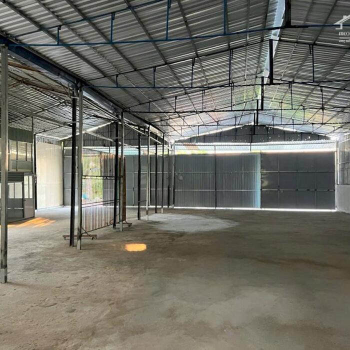 Hình ảnh Cho thuê kho xưởng bãi 1.000m² có mặt tiền sông lên xuống hàng hoá, có trạm điện 3 pha 320 kVA, đường Trần Phú, P. Cái Khế, Q. Ninh Kiều, TP. Cần Thơ, lộ Container, thuê 45 triệu/ tháng 2