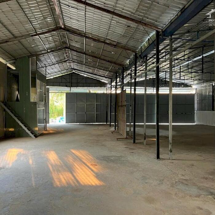 Hình ảnh Cho thuê kho xưởng 400m² gần bệnh viện Nhi Đồng, P. Long Tuyền, Q. Bình Thuỷ, TP. Cần Thơ, thuê 15 triệu/ tháng (có thể thuê 1 nữa) 0