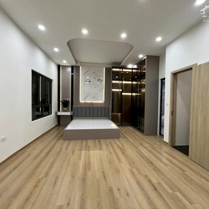 Hình ảnh Bán nhà Ô Chợ Dửa 42m2 nhà đẹp ngõ to rộng diện tích rộng 5.4 tỷ 1