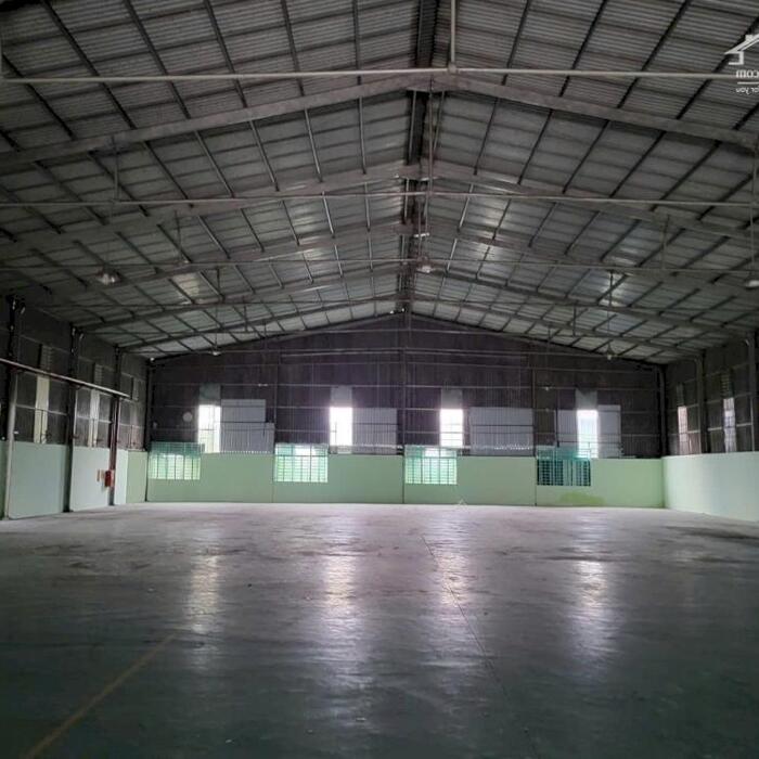 Hình ảnh Cho thuê 1.800m2 Nhà Xưởng Tại Thuận An Bình Dương DT Đất 2.300m2 Giá 130tr 0