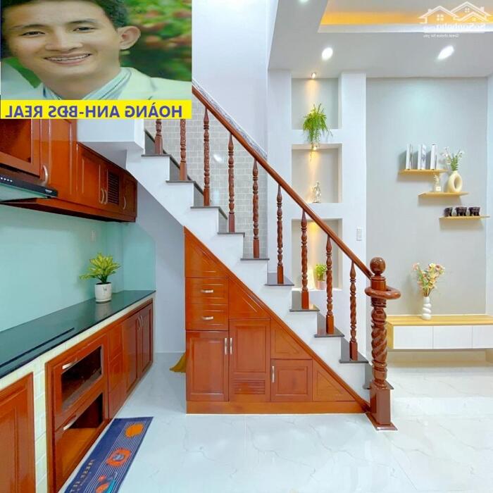 Hình ảnh BÁN NHÀ RIÊNG TẠI PHƯỜNG BÌNH TRƯNG ĐÔNG , QUẬN 2 _ 4 TẦNG 5 PN _ 85 m2 ĐẤT _ CHỈ 65 tr/ m2_ SHR 3