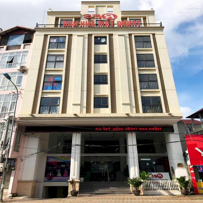 Hình ảnh Bán tòa Building phố Nguyễn Hoàng, 250m2, mặt tiền khủng, giá bán 140 tỷ 1