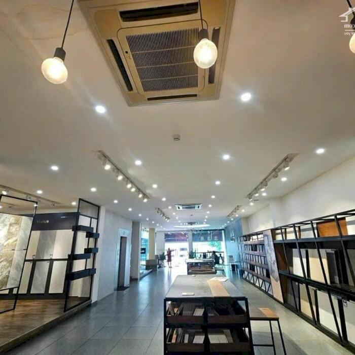 Hình ảnh Bán Building Mặt Tiền 433 Cộng Hoà, Tân Bình. DT: 11 x 27m. Hầm + 6 Tầng, DTSD: 1.300m2. 1