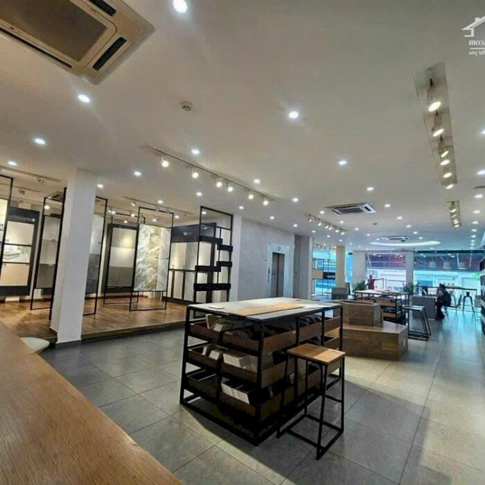 Hình ảnh Bán Building Mặt Tiền 433 Cộng Hoà, Tân Bình. DT: 11 x 27m. Hầm + 6 Tầng, DTSD: 1.300m2. 3