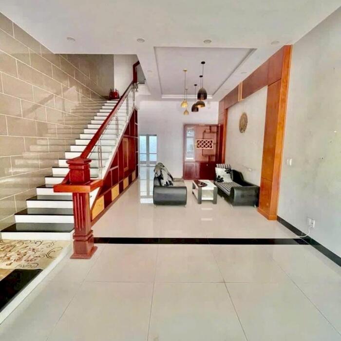 Hình ảnh CHO THUÊ NGUYÊN CĂN SHOPHOUSE SIMONA – GIÁ 15TR – LH 0939 81 3696 0