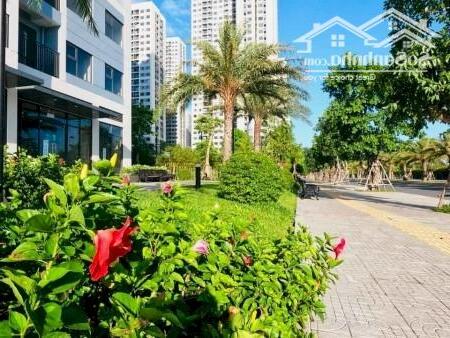 Hình ảnh Shophouse Khối Đế VINHOMES GRAND PARK CĂN GÓC VỊ TRÍ ĐÔNG ĐÚC 1