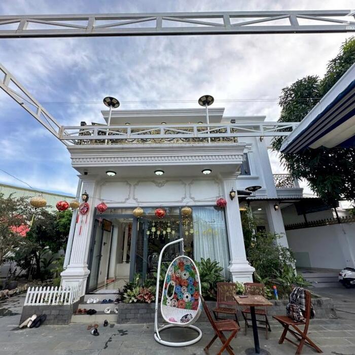 Hình ảnh "Bán Biệt Thự Nha Trang | DT 446,2 M2 | Mặt Tiền đường Lương Định Của - Vĩnh Thạnh 3