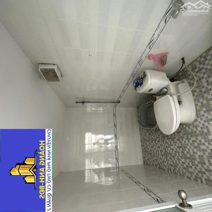 Hình ảnh Bán gấp nhà riêng trên đường Nguyễn Duy Trinh, Quận 2 _ 4 tầng 5 pn 5 wc _ 85 m2 đất _ Sổ hồng riêng. 3