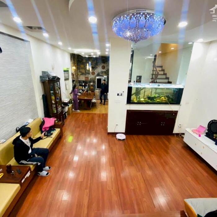 Hình ảnh GẤP PHÂN LÔ VIP TRẦN QUANG DIỆU ĐĐ, 60M*5TẦNG, MT 6M, NGÕ Ô TÔ TRÁNH GARA 20,5 TỶ 2