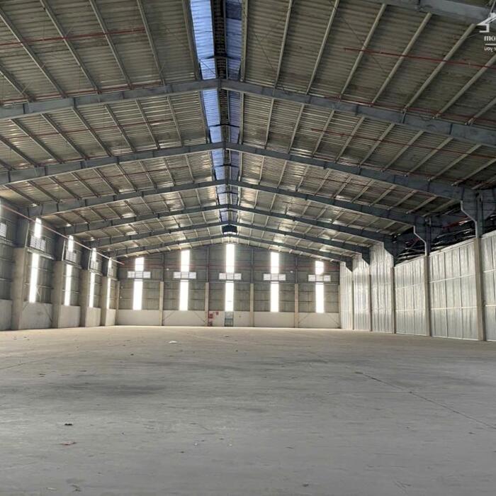 Hình ảnh Cho Thuê 2.000m2 Kho Xưởng Ngoài KCN Bến Cát Bình Dương DT Đất 2.500m2 1