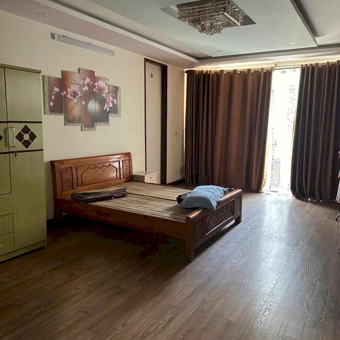 Hình ảnh Cho thuê nhà khu phân lô Văn Cao, DT: 90m2, 4 ngủ khép kín. 3