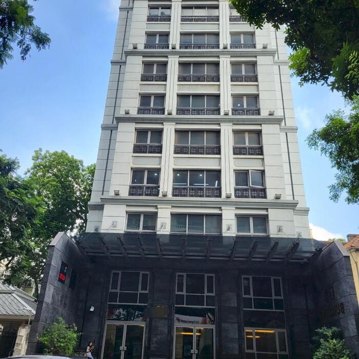 Hình ảnh Tòa Building mặt phố Đội Cấn, 450m2 9 nổi 2 hầm, 1 sổ 1 chủ đã hoàn công, giá bán 316 tỷ 1