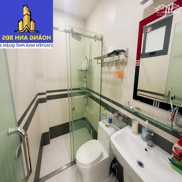 Hình ảnh Bán nhà mặt phố MTKD_ Chưa đến 63 tr/m2 _ Đường Nguyễn Duy Trinh, Quận 2 _ 2 tầng 3 pn 3 wc _ Vừa ở vừa KD _ 130 m2 đất 7