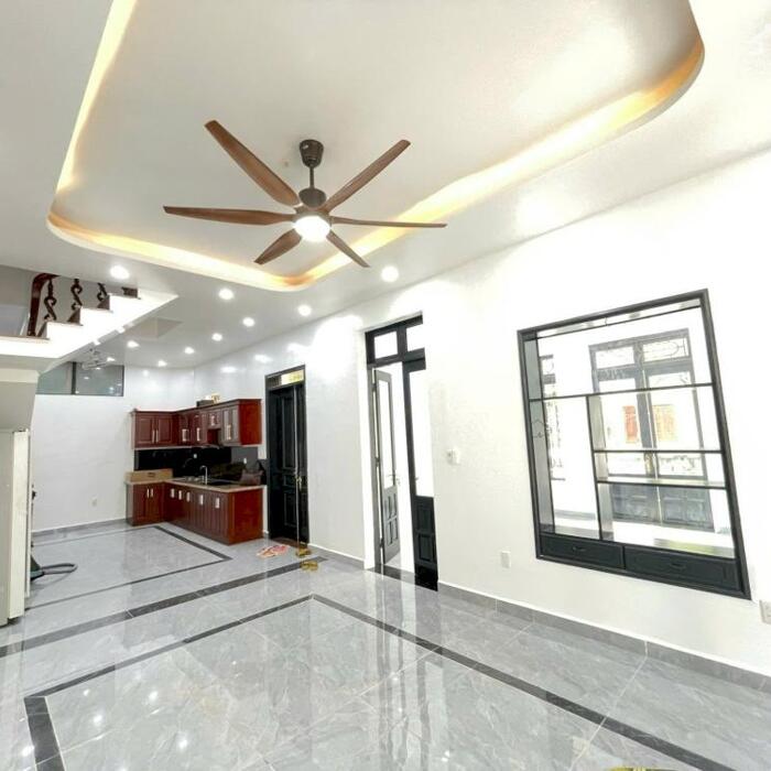 Hình ảnh Cho thuê biệt thự phố Văn Cao, DT: 100m2, 6 ngủ khép kín. 7