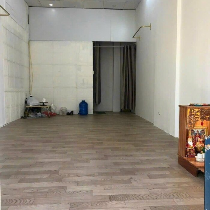 Hình ảnh CHO THUÊ MẶT BẰNG ĐƯỜNG VÂN ĐỒN 40M2, NGANG 4M GIÁ 10TR/ THÁNG 1