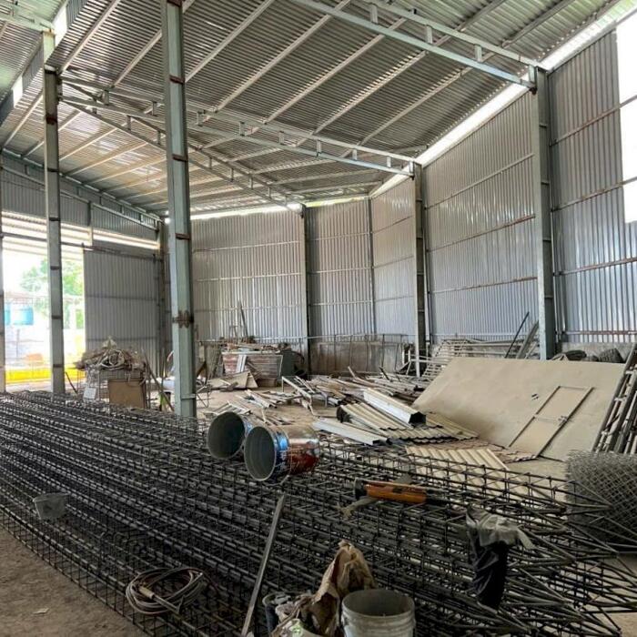 Hình ảnh Cho thuê kho xưởng 830m² trong cụm kho đường Quốc Lộ 1A, P. Ba Láng, Q. Cái Răng, TP. Cần Thơ, lộ Container có bến thuỷ lên xuống hàng hoá, sàn chịu tải 4 tấn/ m² (có thể thuê 1 nữa kho ngang 11,5m) 4