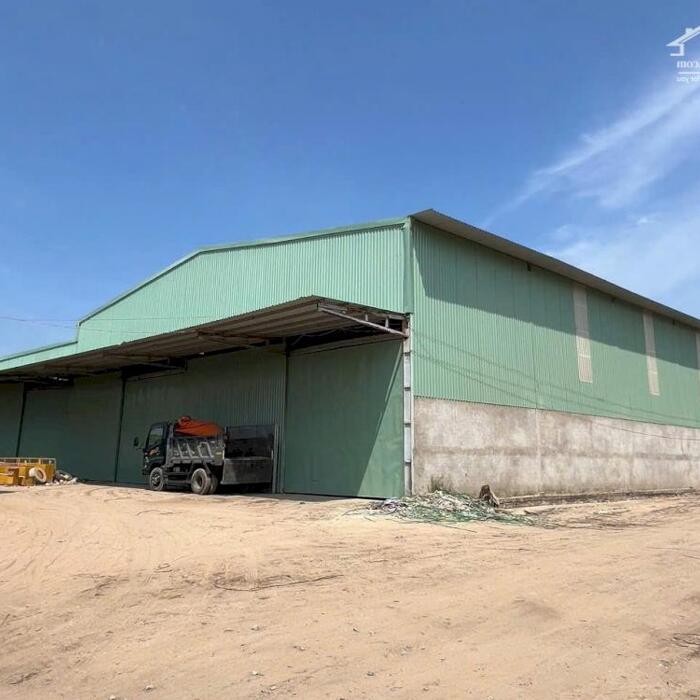 Hình ảnh Cho thuê kho xưởng 830m² trong cụm kho đường Quốc Lộ 1A, P. Ba Láng, Q. Cái Răng, TP. Cần Thơ, lộ Container có bến thuỷ lên xuống hàng hoá, sàn chịu tải 4 tấn/ m² (có thể thuê 1 nữa kho ngang 11,5m) 0