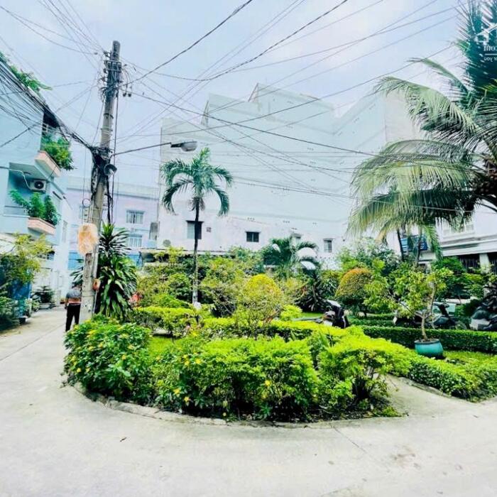 Hình ảnh Bán nhà Phố Trường Chinh, P13, Quận Tân Bình - View công viên - gara xe hơi DT 4.5m x 15m giá 11,8 tỷ 2