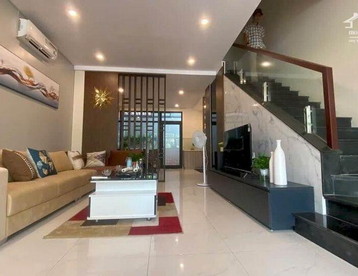 Hình ảnh Chính chủ Bán căn Liền Kề 4 tầng Greenbay village 90m2 trung tâm Hùng Thắng, Bãi Cháy, Hạ Long. 2