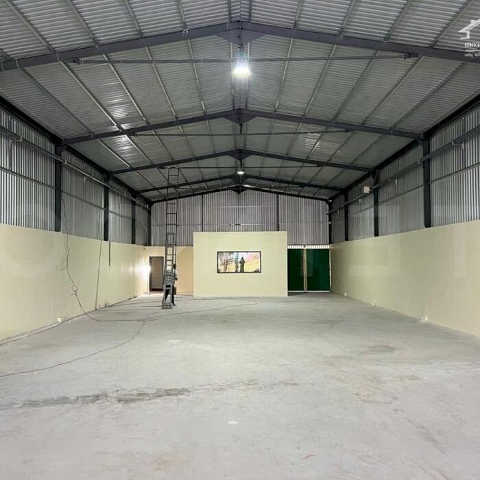 Hình ảnh Cho thuê kho xưởng bãi 530m² kho xây dựng 410m² trong KDC Ngân Thuận, P. Bình Thuỷ, Q. Bình Thuỷ, TP. Cần Thơ, thuê 20 triệu/ tháng (buông thuế) 2