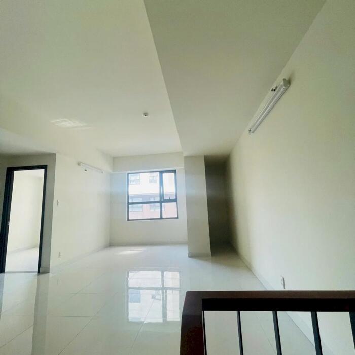 Hình ảnh Shophouse Duplex Green River, Quận 8. Thanh toán 1.2 tỷ nhận nhà. DT: 7x10m. Sổ hồng. Giá đầu tư 9