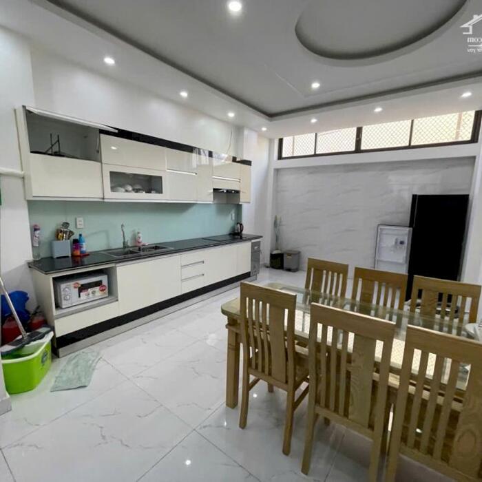 Hình ảnh Cho thuê nhà Văn Cao 5 phòng ngủ khép kín, DT: 80m2. 4